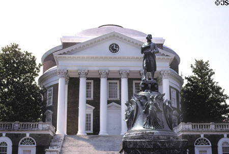 The Rotunda (c1817) on University of Virginia campus with a monument dedicated to Thomas Jefferson, US President & the actual architect of the building & campus. Charlottesville, VA. Architect: Thomas Jefferson. On National Register.