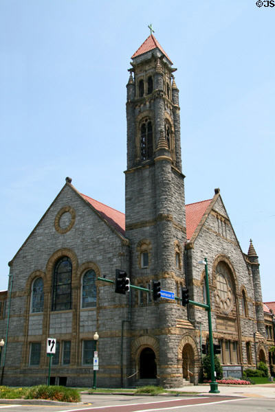 Epworth United Methodist Church (1894) (124 W. Freemason St.). Norfolk, VA. Style: Richardsonian Romanesque. Architect: John Kevan Peebles & John Ruthven Carpenter. On National Register.