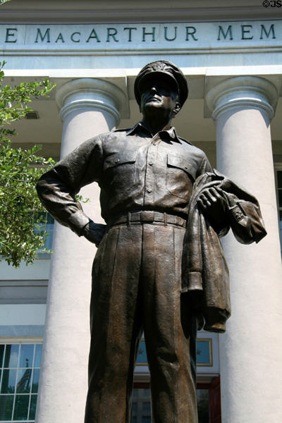 Statue of Douglas MacArthur in front of his Memorial. Norfolk, VA.