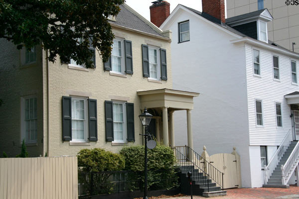 Cassell McRae House (c1829) (108 London St.). Portsmouth, VA.