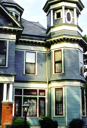 Watkins House (c1898) on Madison Street. Lynchburg, VA.