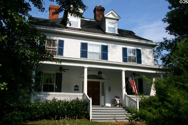 McCabe House (c1895) (15 Wirt St. NW). Leesburg, VA.