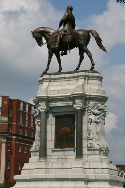 Robert E. Lee commander of Army of Northern Virginia monument (1890) by J.A.C. Mercie on Monument Ave. Richmond, VA.