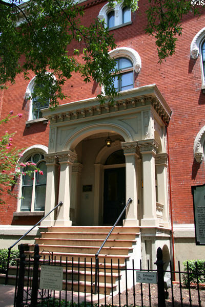 William H. Grant House (1856) (1008 Clay St.) opposite Valentine Richmond History Center. Richmond, VA. Style: Italianate.