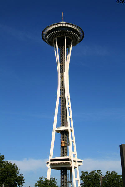 Space Needle (1962) (184 m) (400 Broad St.). Seattle, WA. Architect: John Graham & Assoc..