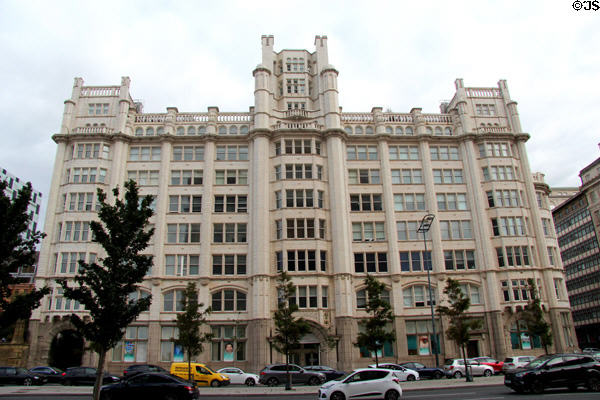 Tower Building (4 Georges Dock Gates) (1906-10). Liverpool, England. Architect: Walter Aubrey Thomas.