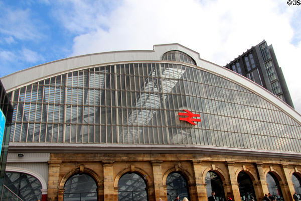 Lime Street Rail Station. Liverpool, England.