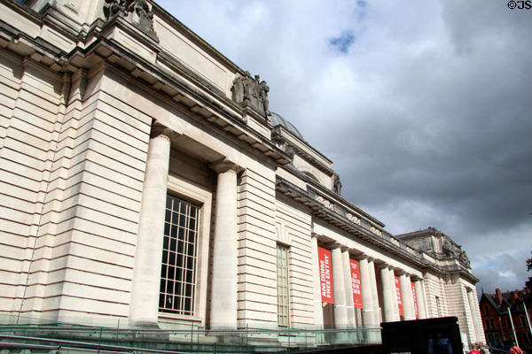 National Museum of Wales building (1914-22) which since 2011 includes the National Museum of Art. Cardiff, Wales. Architect: Arnold Dunbar Smith & Cecil Brewer.