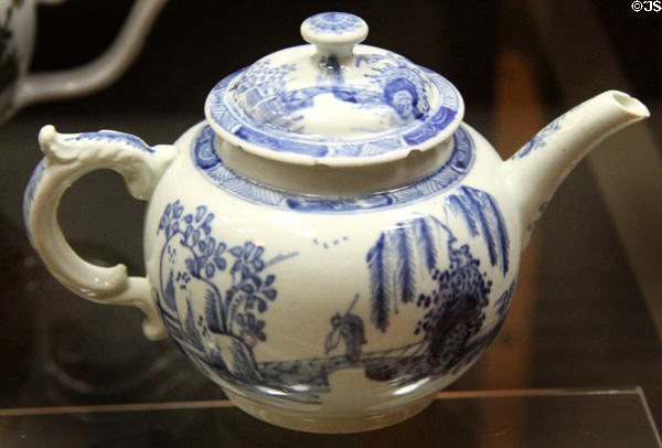 Soft-paste porcelain teapot (c1755) with blue on white design made in Vauxhall, London at National Museum of Wales. Cardiff, Wales.