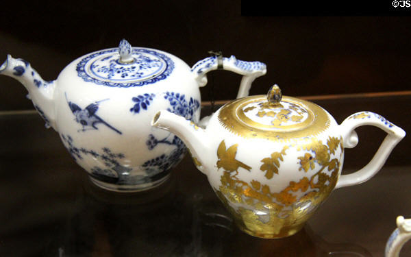 Porcelain teapots in blue & gold (1735-40) made by Meissen Porcelain Manuf. of Germany at National Museum of Wales. Cardiff, Wales.