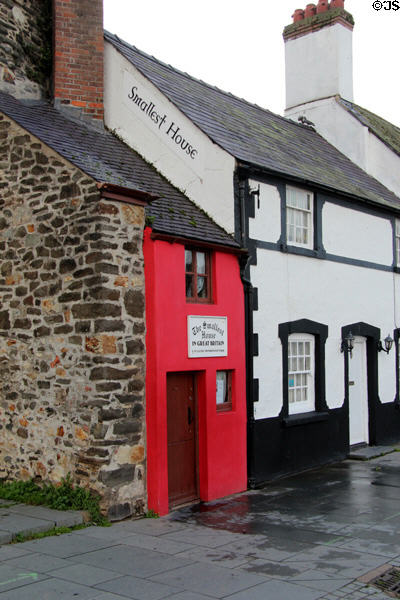 The Smallest House in Great Britain (16thC) just 180cm (72 inches) wide, lived in until 1900. Conwy, Wales.