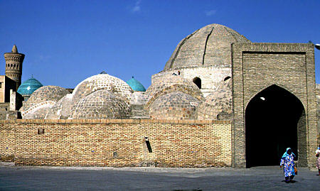 Brick domes of the kasbah of Taq-i Zargaran bazaar in Bukhara. Uzbekistan.