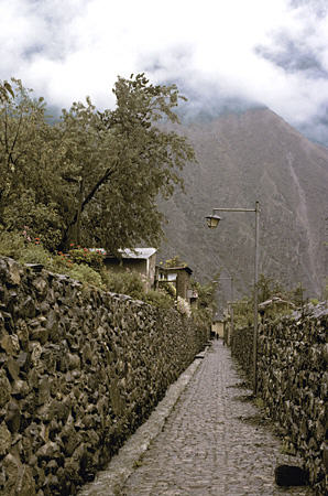 Incan walls still define the town of Ollantaytambo. Peru.