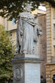 King René statue on cours Mirabeau. Aix-en-Provence, France.