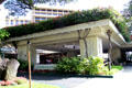 Arrivals area of Hilton Hawaiian Village. Waikiki, HI.