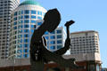 Hammering Man sculpture of Seattle Art Museum + Second & Seneca Building. Seattle, WA.
