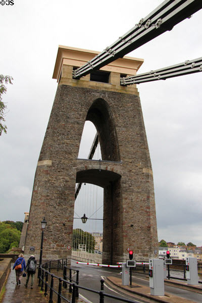 Clifton Suspension Bridge & traffic control system for single lane section under tower. Bristol, England.